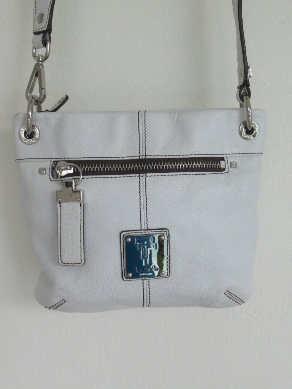 Tignanello White Leather Crossbody Bag Shoulder Bag Silver Tone Hardware Pockets